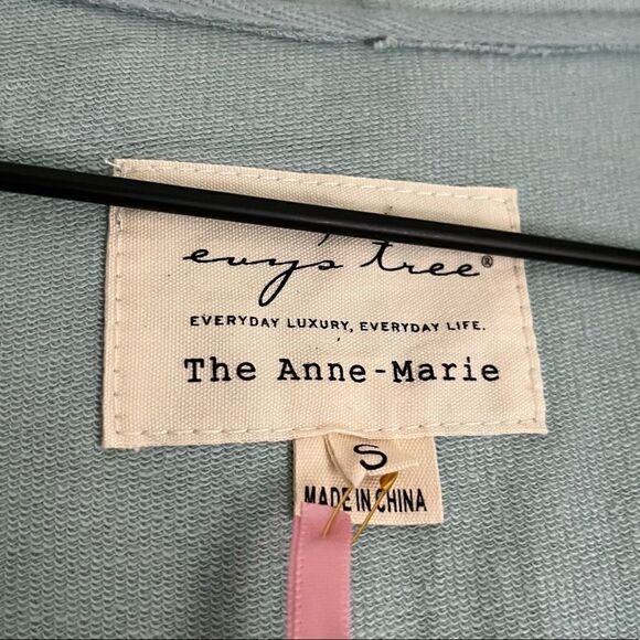 NWT Evy’s Tree Women’s Anne-Marie Embroidered Hoodie in Dusty Blue Size Small - Picture 11 of 12